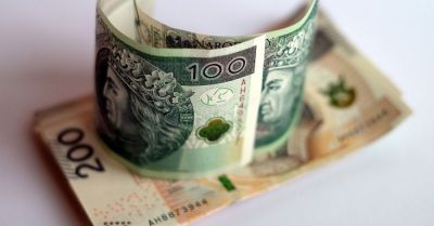 Koalicja dla Gotówki przekazała prezydentowi projekty ustaw wspierających obrót gotówką